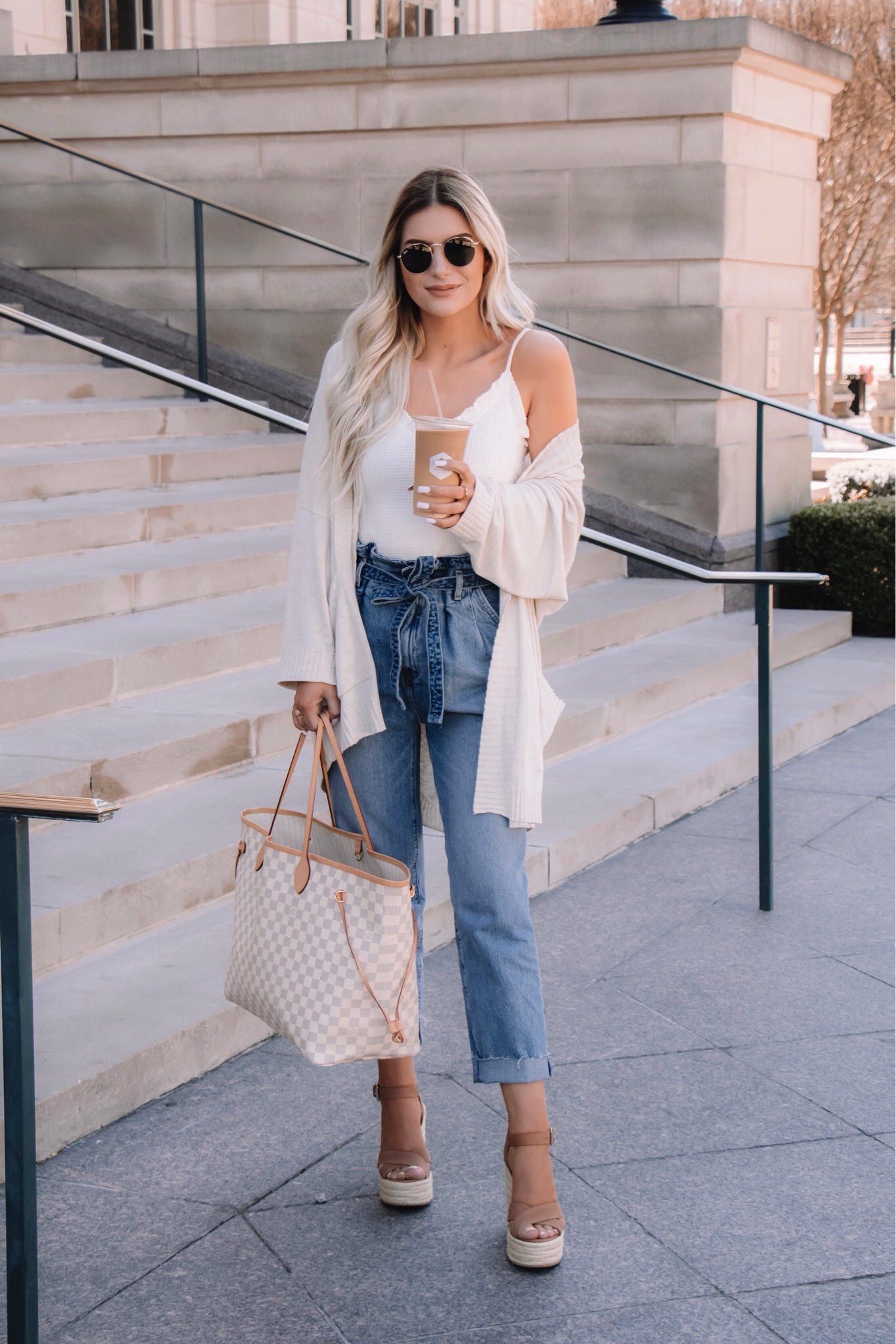 SPRING 2019 TREND: PAPERBAG WAIST JEANS!