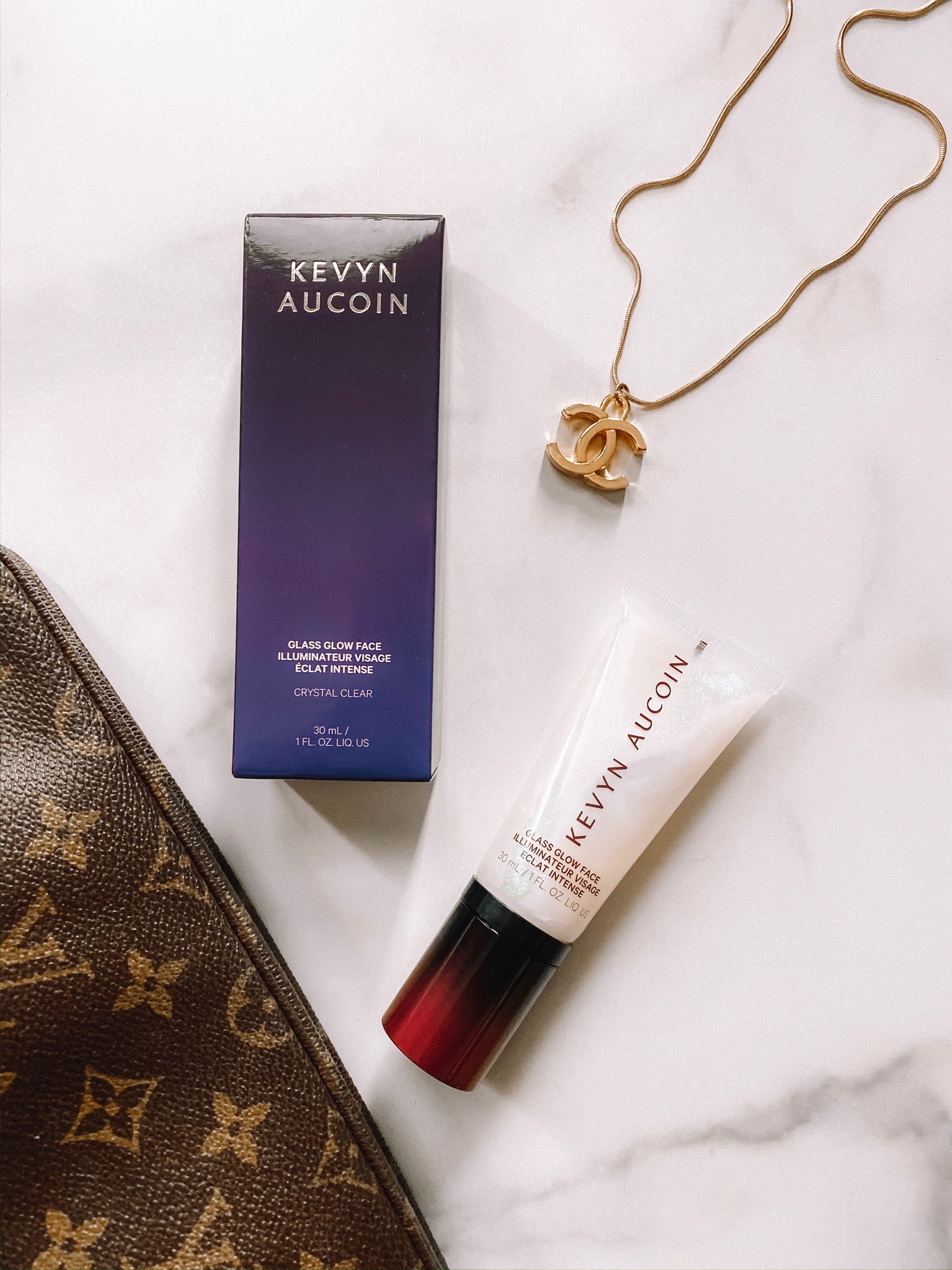 HOLIDAY GIFTING WITH SKINSTORE!